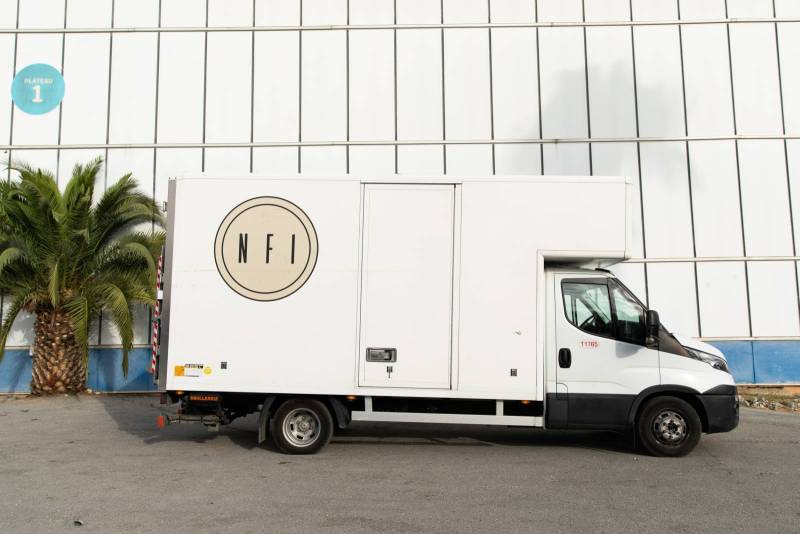 RENT AN IVECO 22m³ VEHICLE