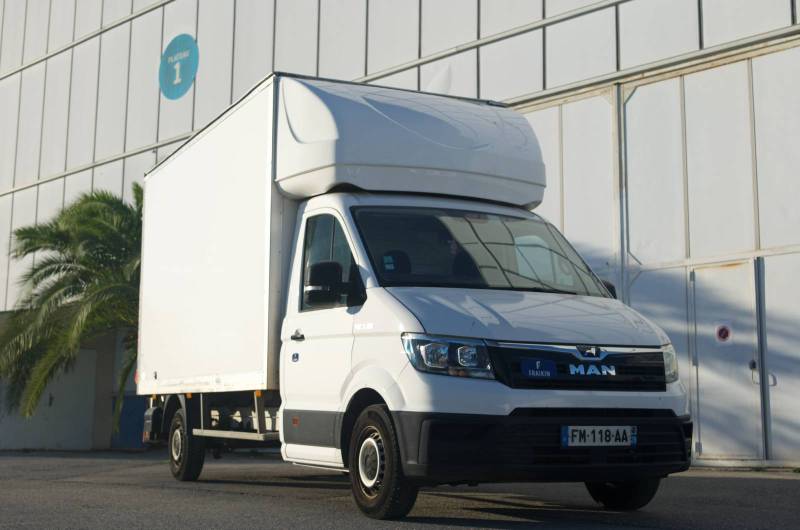 RENT MAN 22m³ VEHICLE